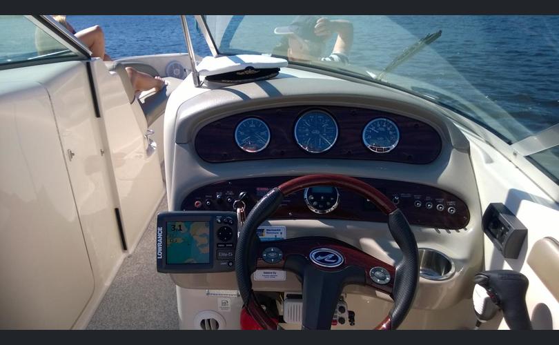 Sea Ray 270 Sundeck-kuva-19